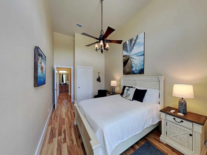 Historic Aragon Executive Apartment