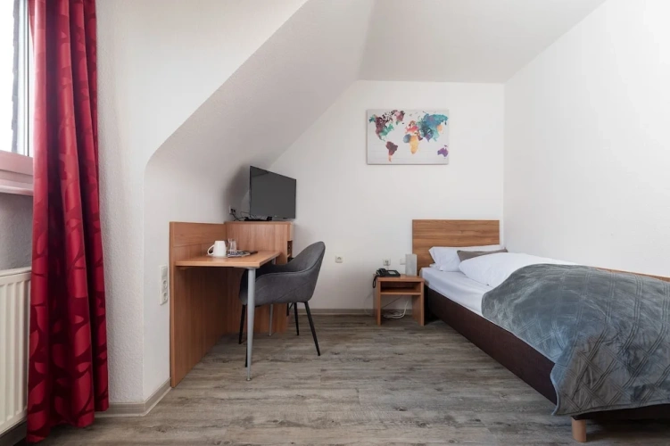 Economy room