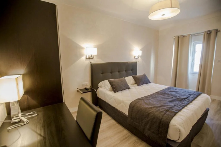 Htel Bleu Rivage