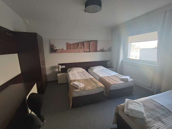 Standard Triple room