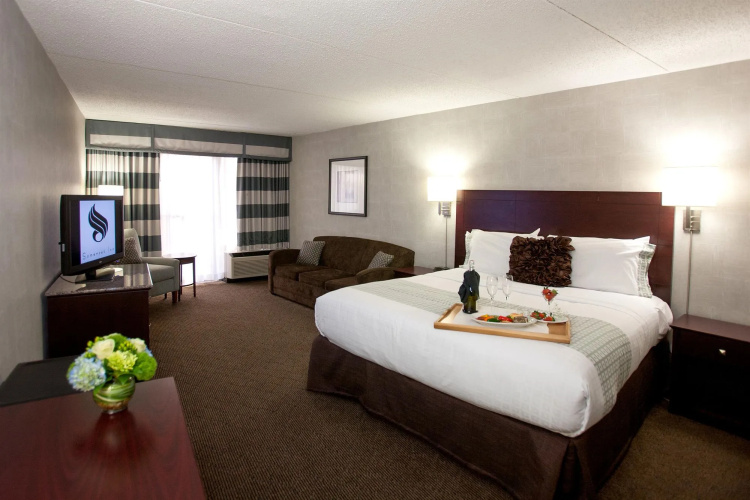 Somerset Inn