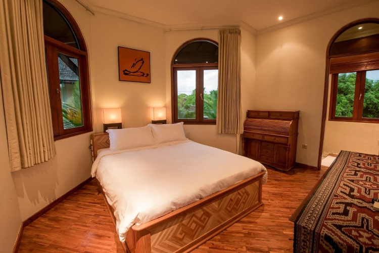 Urbanest Inn Villa