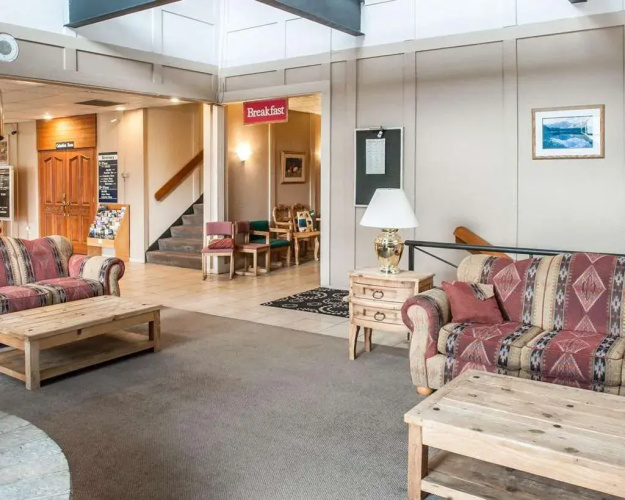 Expedition Lodge