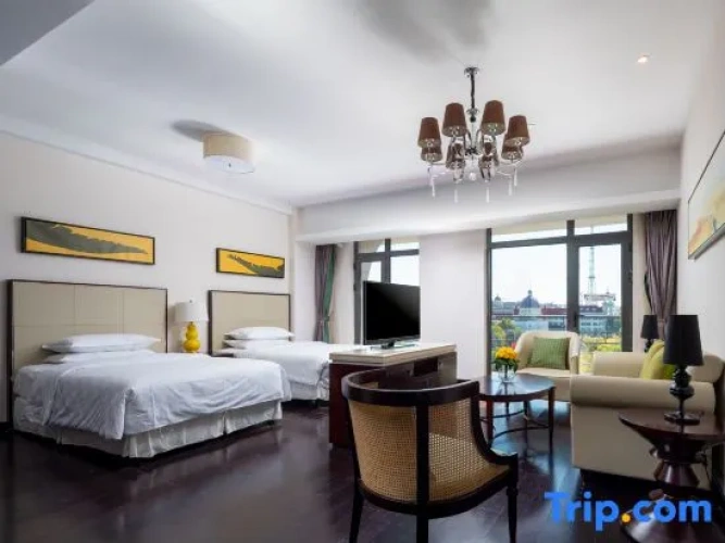 Quadruple Suite
