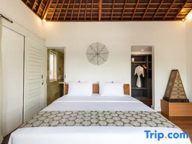 3 Bedrooms Double Villa