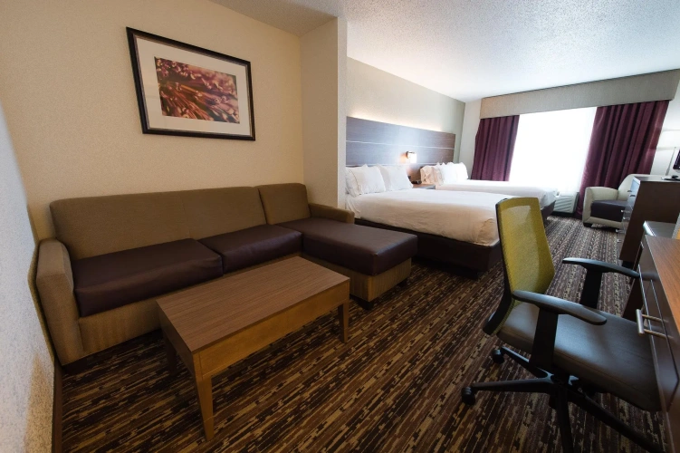 Quadruple Suite