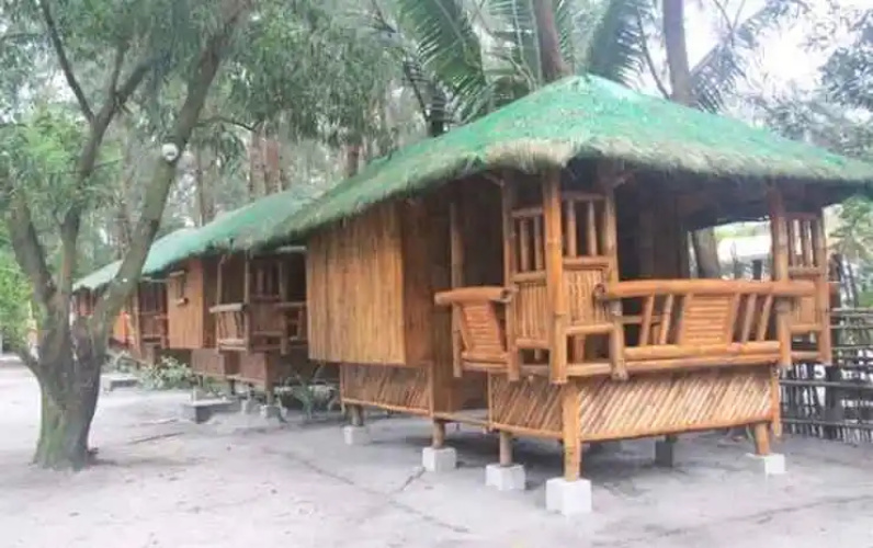 Surf Theori Resort