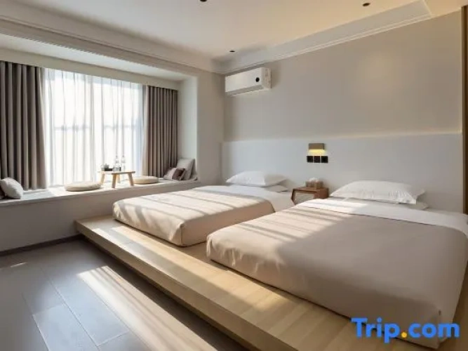 Premium Twin room