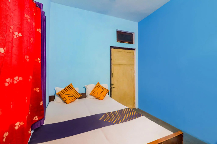 SPOT ON 62043 Mishra Guest House