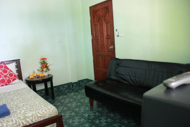 Green Lay Resort