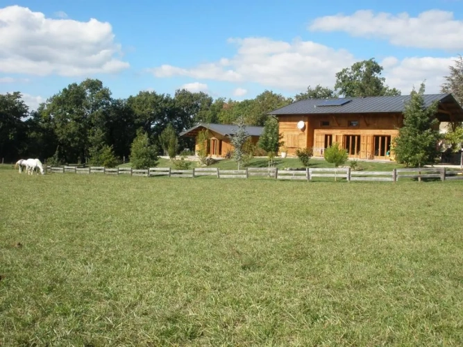 2 Bedrooms Cottage