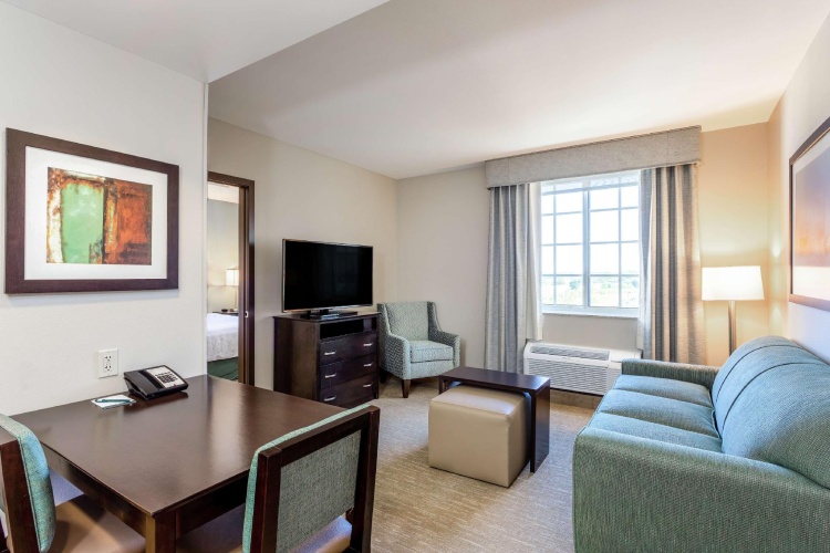 2 Bedrooms Double Suite