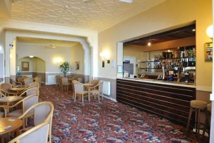 Bayshore Hotel