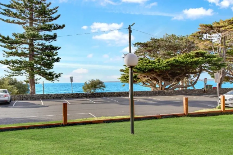 Standard Double room with bay view