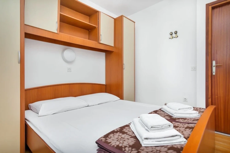 1 Bedroom Apartment with sea view