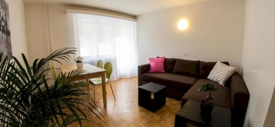 Easy - Living Budget Rooms