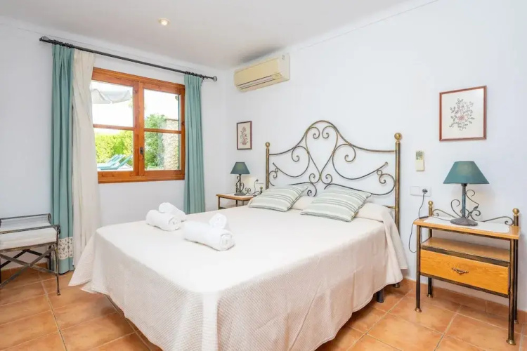 Reynes in Mallorca With 3 Bedrooms and 2 Bathrooms