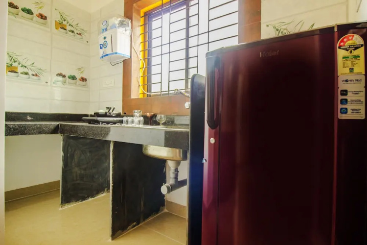 OYO 18414 Home Cosy Studio Saligao Circle