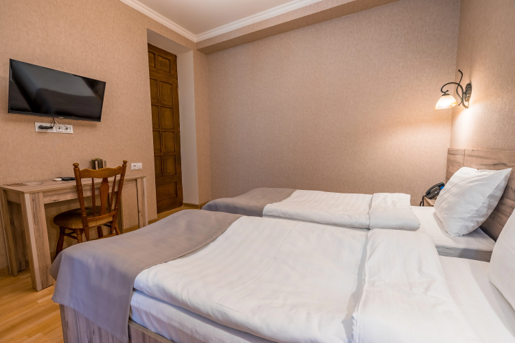 Imperial House Hotel