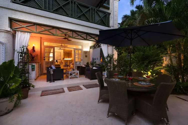 Beacon Hill 202 - Moonshadow by Blue Sky Luxury