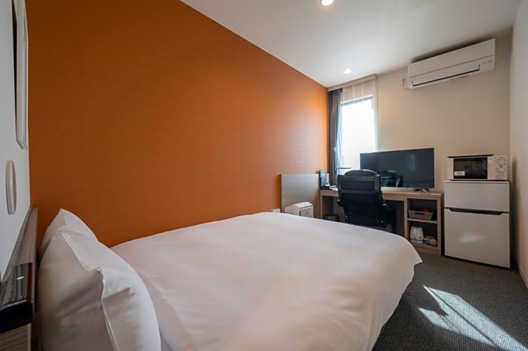 Standard Double room with city view