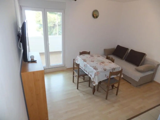 Apartment with sea view
