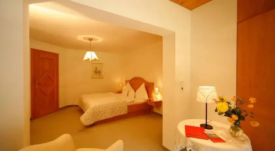 Hotel-Pension Auwirt
