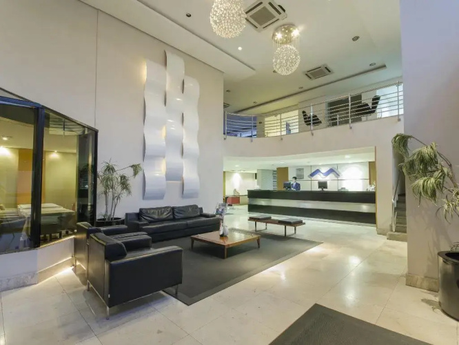 Hotel Adrianópolis All Suites