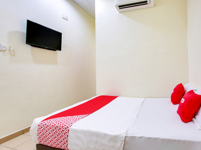 OYO 89656 Melati Hotel Nilai