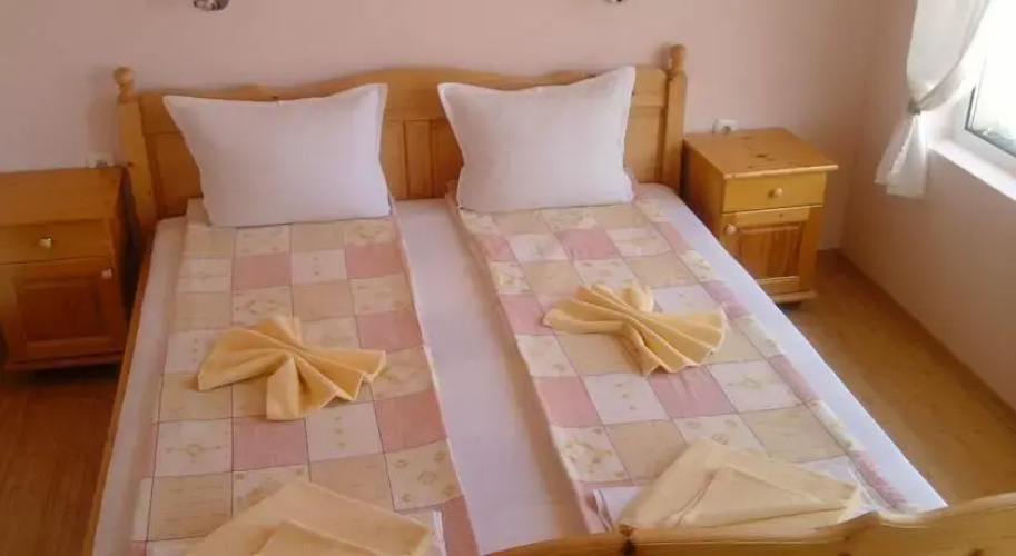 Dion Guest House