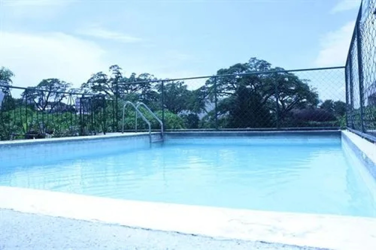 Garden Plaza Suites