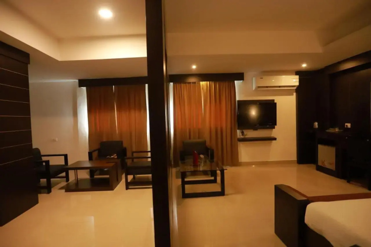 Finch Hotels