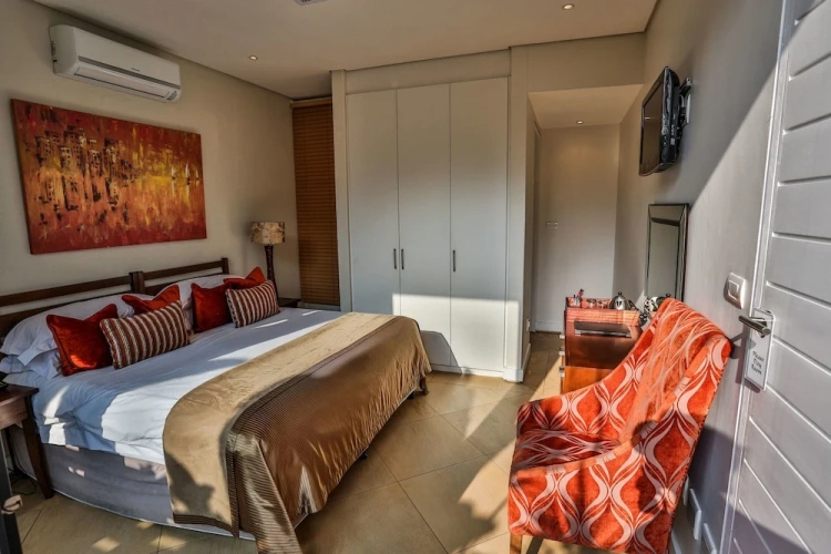 Standard room with balcony and with garden view