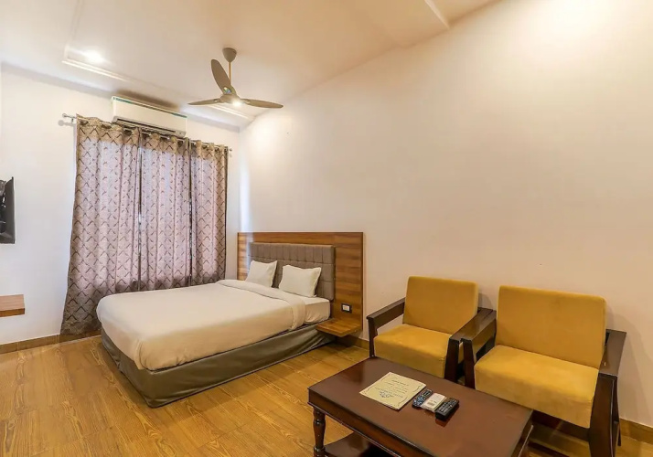 Fabexpress Global Inn New