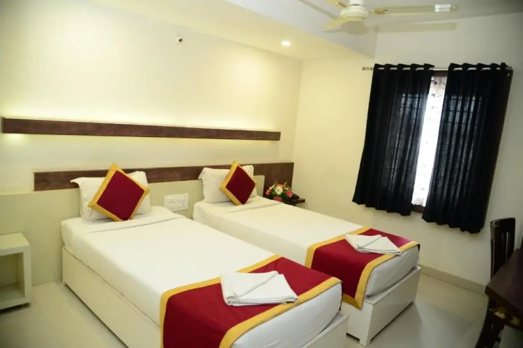 Standard Twin room