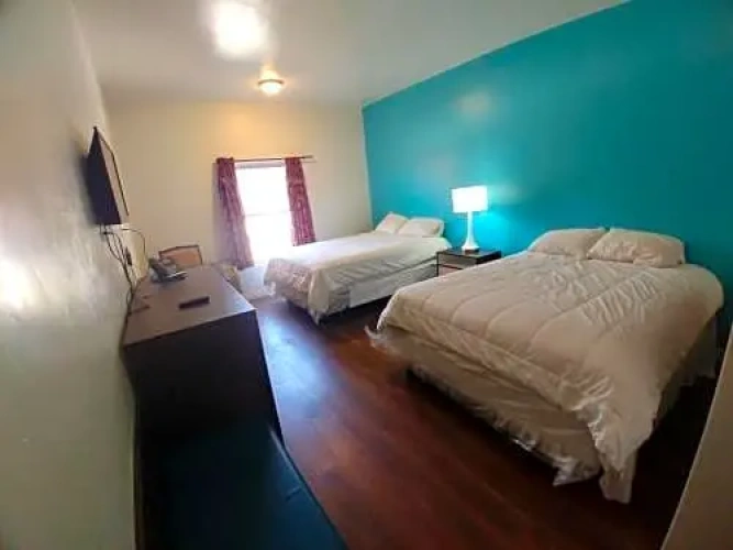 2 Bedrooms Double Suite