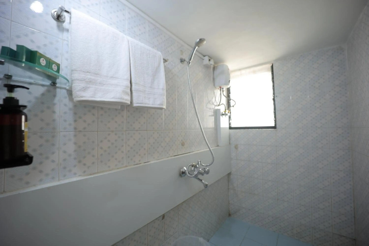 The Byke Studio Pure Veg Apartment, Thane