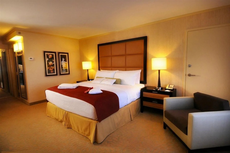 Brandywine Plaza Hotel