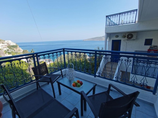 1 Bedroom Apartment with sea view
