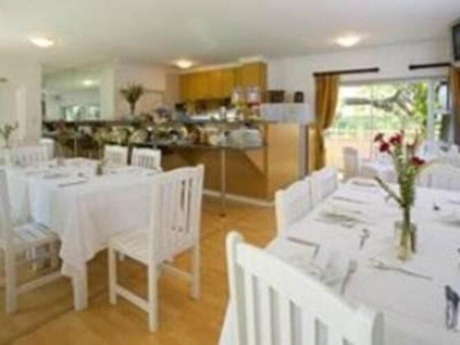 Silver Oaks Boutique HotelOver view