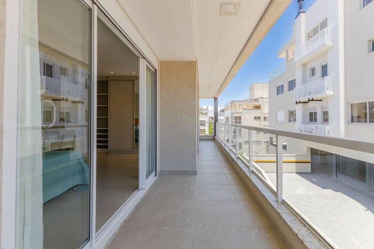 Cobertura Duplex com Vista Mar e Jacuzzi Privativa