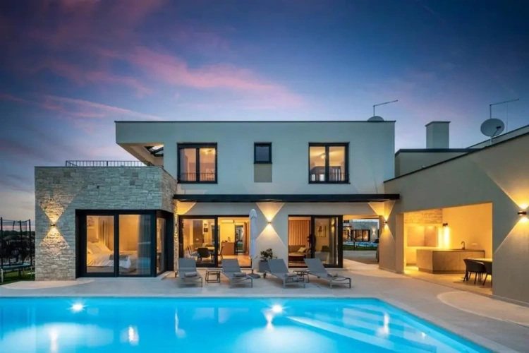 Deluxe Villa