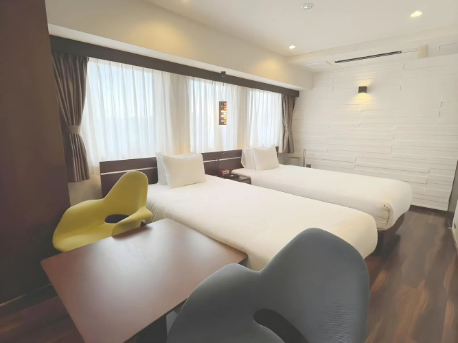 Breath Hotel
