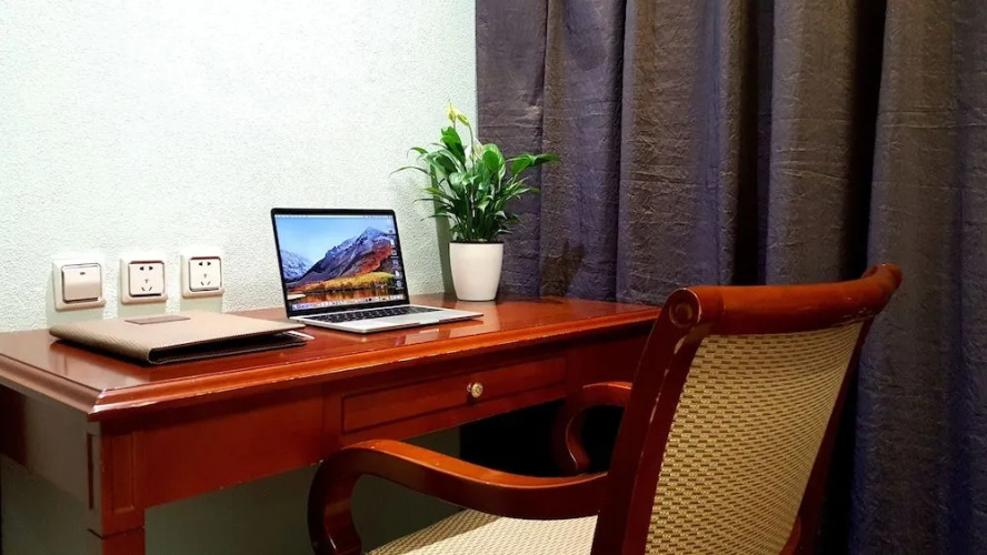 Dongfang Hotel