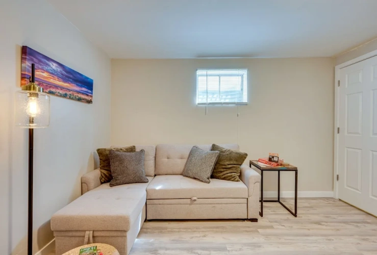 3 Bedrooms Apartment