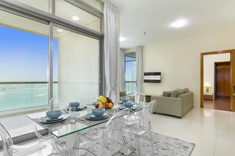 Deluxe Apartment