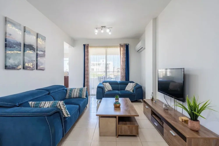 2 Bedrooms Apartment with balcony and with city view