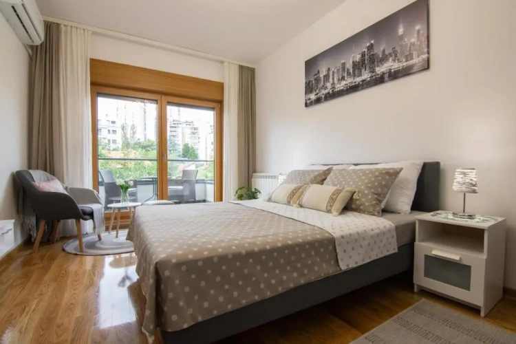 1 Bedroom Apartment