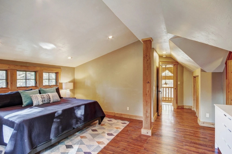 Black Bear 3 Bedroom Home