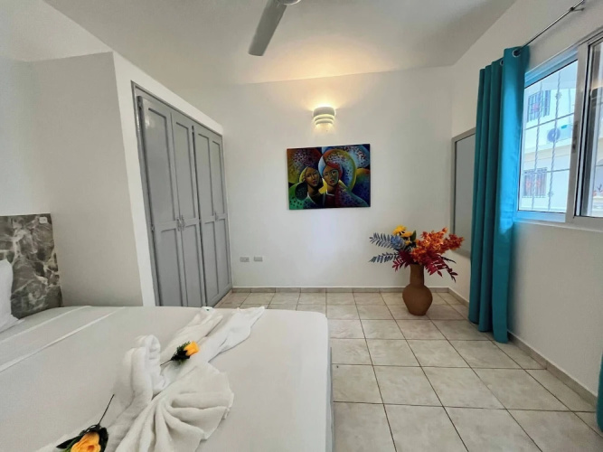Secure 2-pers Apartment Close to the Beach